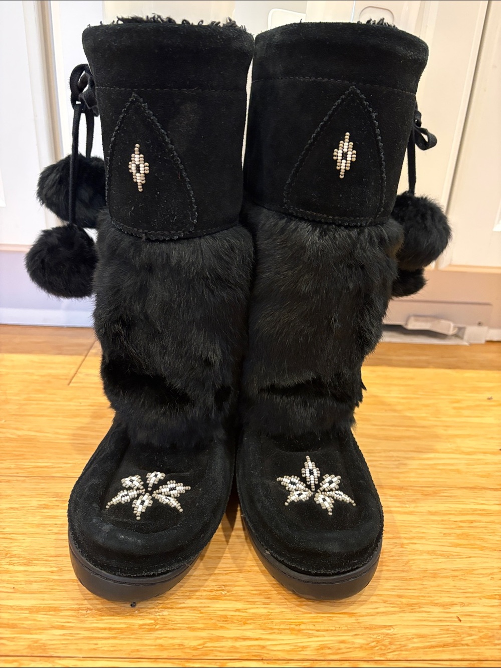 Manitobah Mukluks Snowy Owl Waterproof Boots Black Suede Size L5